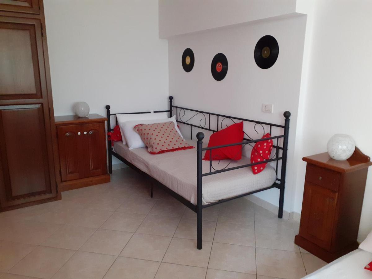 B&B Marzo '51 Villasimius Luaran gambar